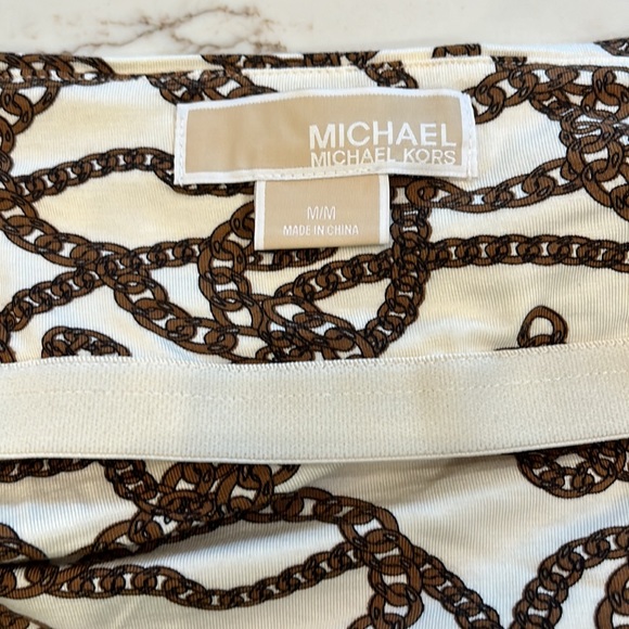 Michael Kors Summer Top. Cream with brown chain design. Size M Ties on neck - Picture 9 of 15